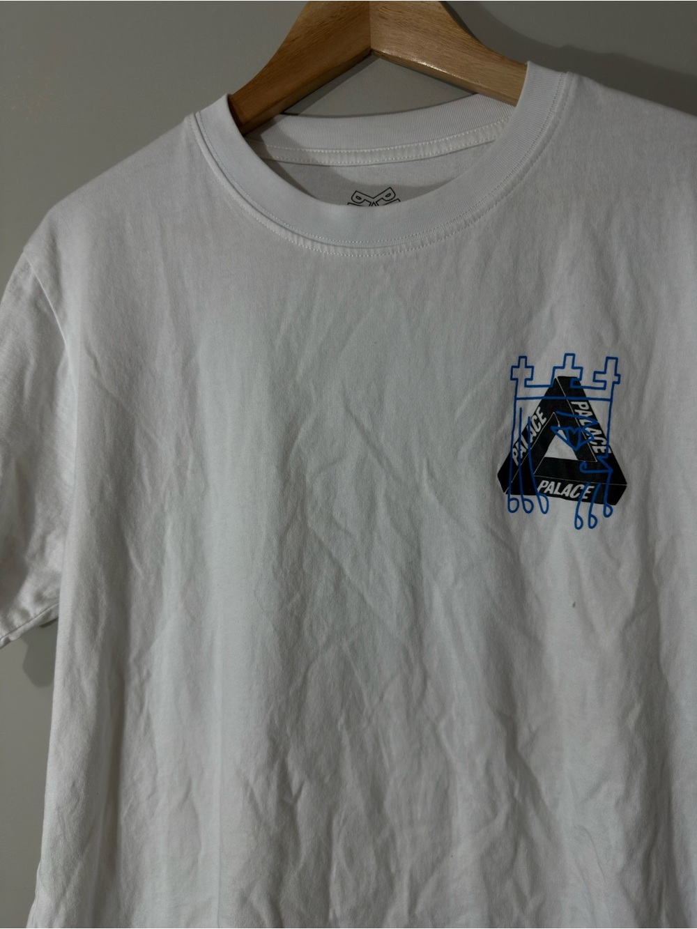 Palace Tee - Picture 2 of 4
